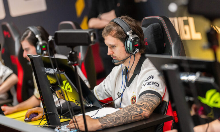 mezii Leads Vitality to Four Straight Map Wins at PGL Bucharest