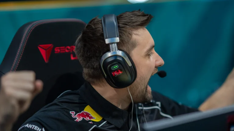 Astralis eliminate NAVI from the PGL Astana 2025 Quarterfinals