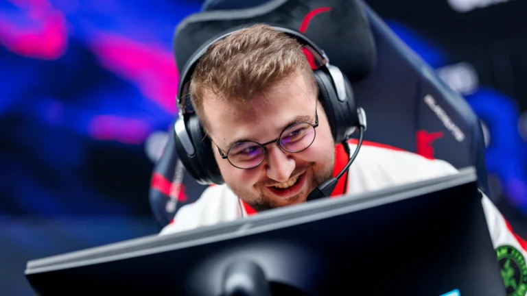 Community Reacts to Overpass Return and Anubis Removal