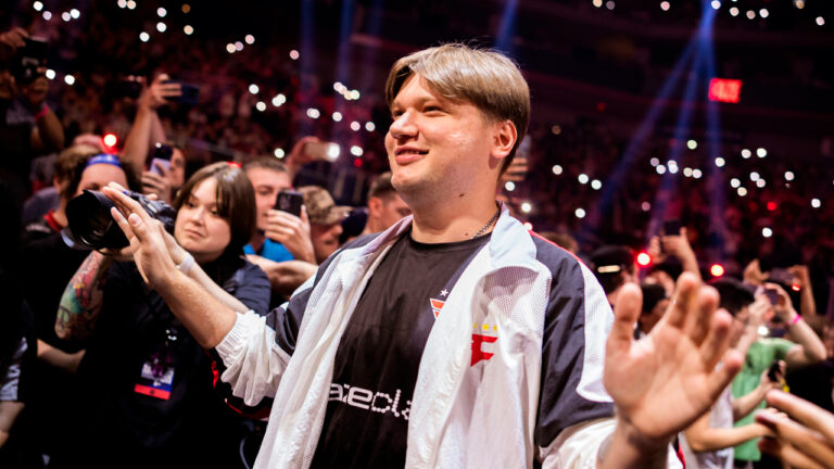 s1mple: Between Glory, Hype, and Fails