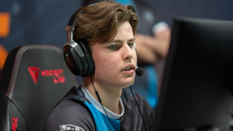 Match Preview: GamerLegion vs Complexity &mdash; IEM Cologne 2025 Stage 1