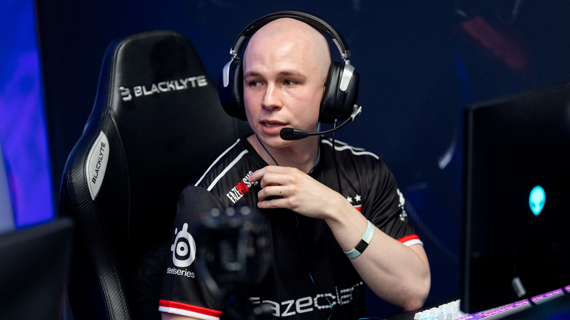 EliGE moves to FaZe’s bench, jcobbb considered a candidate