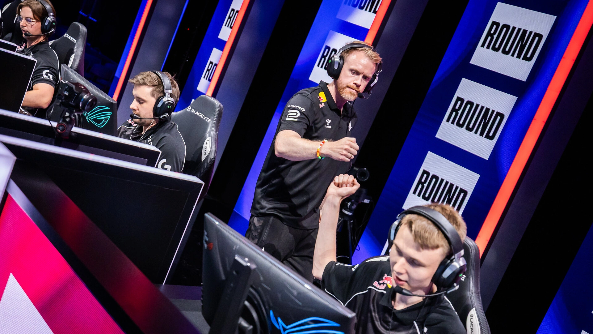 Prediction for the TYLOO vs Astralis Match at the Esports World Cup 2025