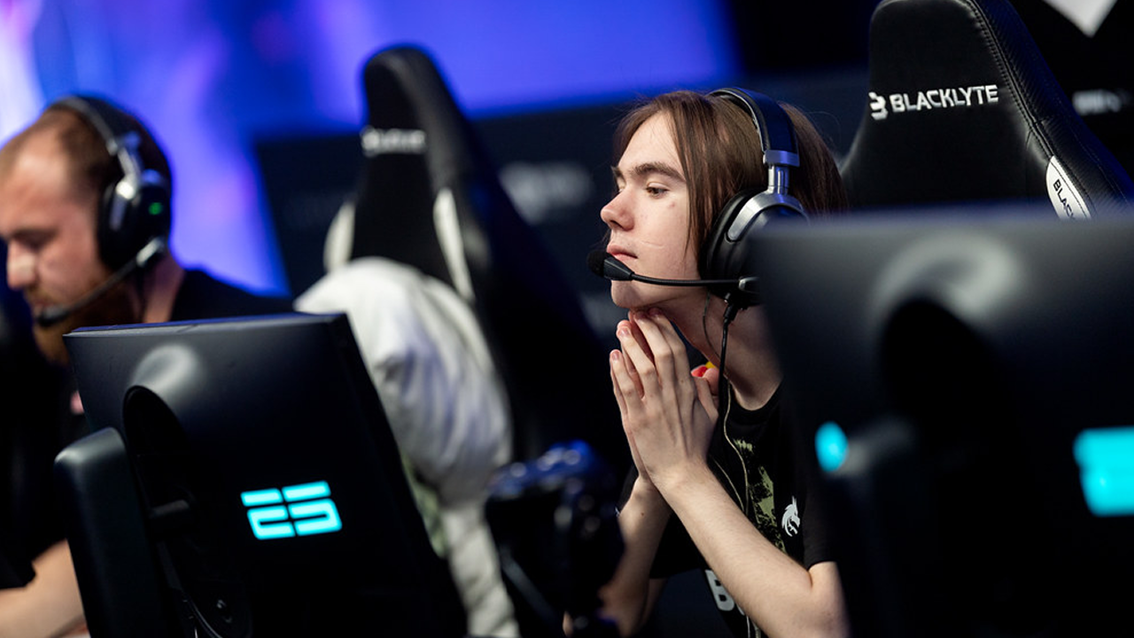 Match Prediction Spirit vs Virtus.pro — BLAST Bounty 2025 Season 2 Quarterfinal
