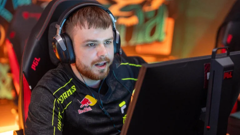 NiP and NAVI advance to the StarSeries Fall 2025 upper bracket final