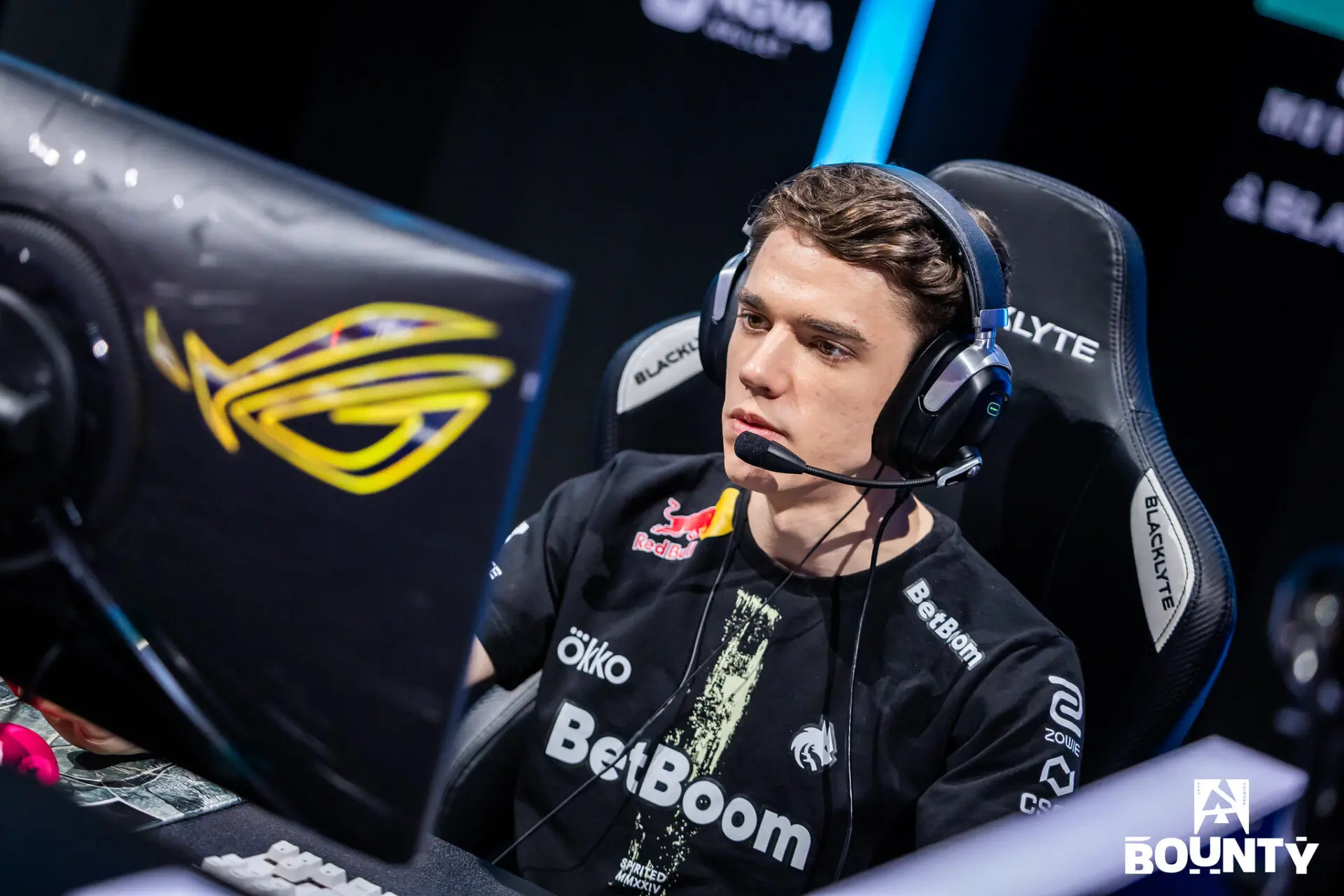 Zont1x: The Silent Worker of Team Spirit