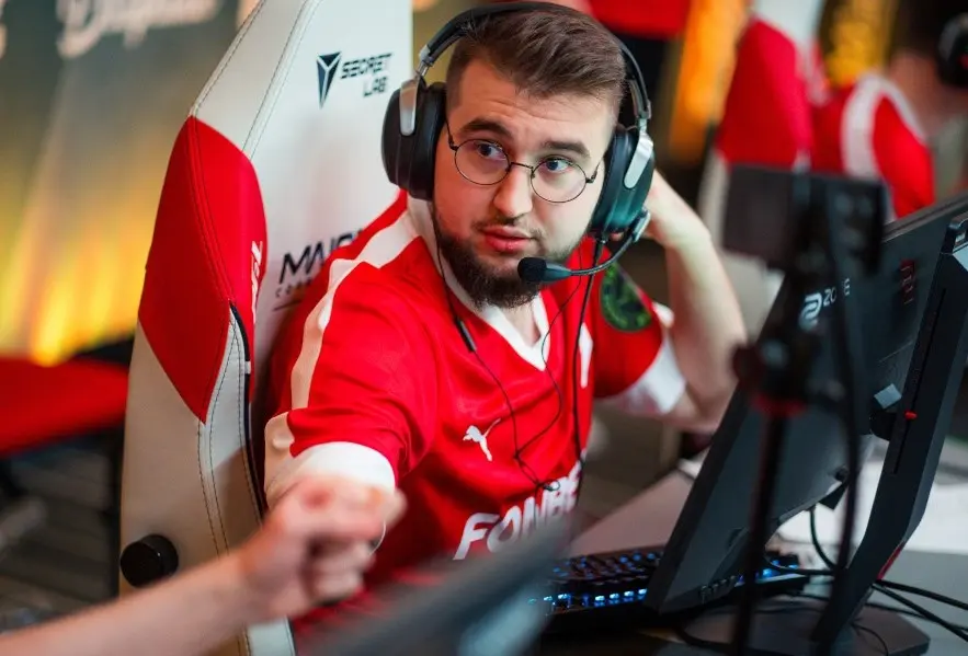 torzsi signs new contract with MOUZ ahead of Home Major