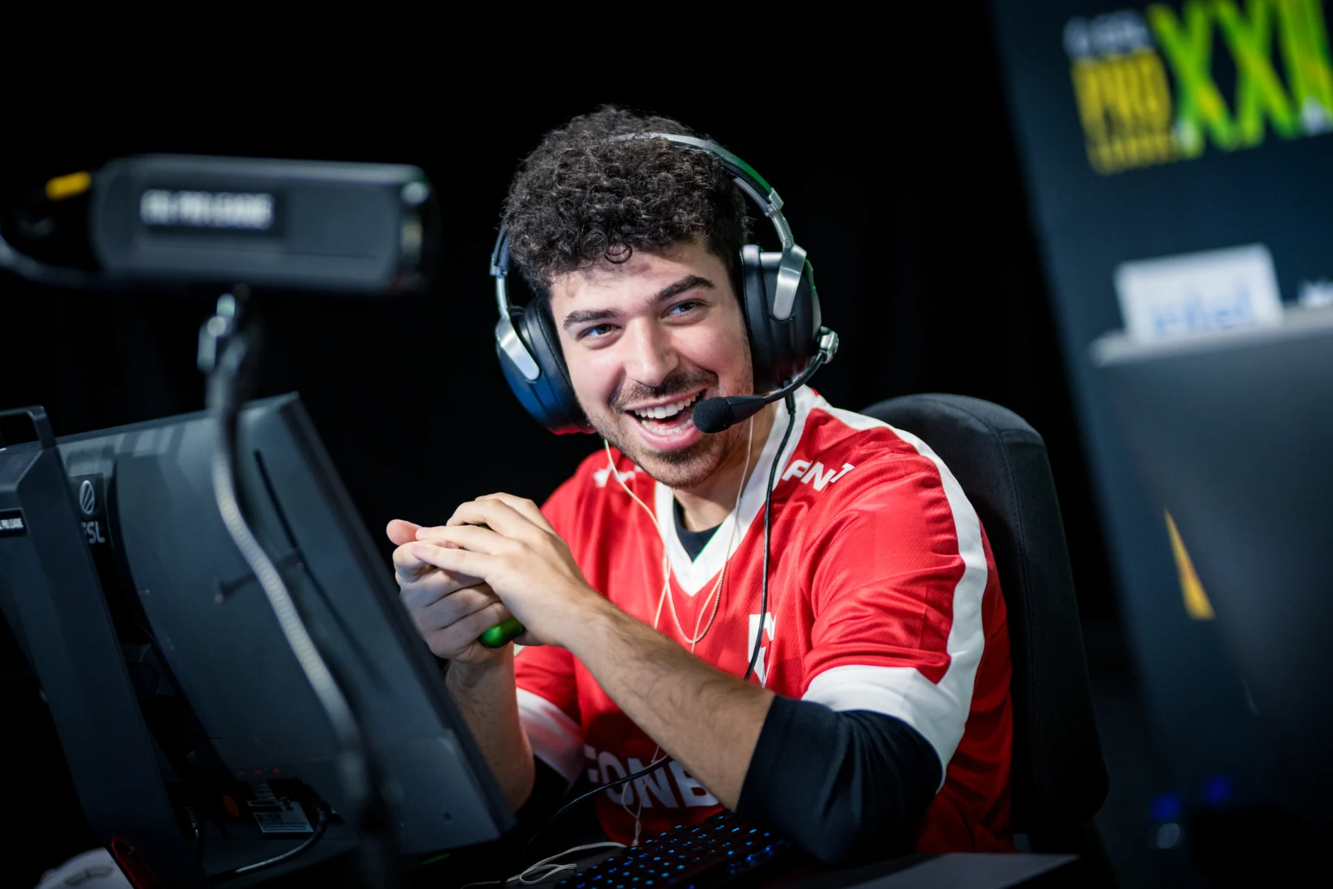 MOUZ secure playoff spot at ESL Pro League S22, crushing 3DMAX 2:0