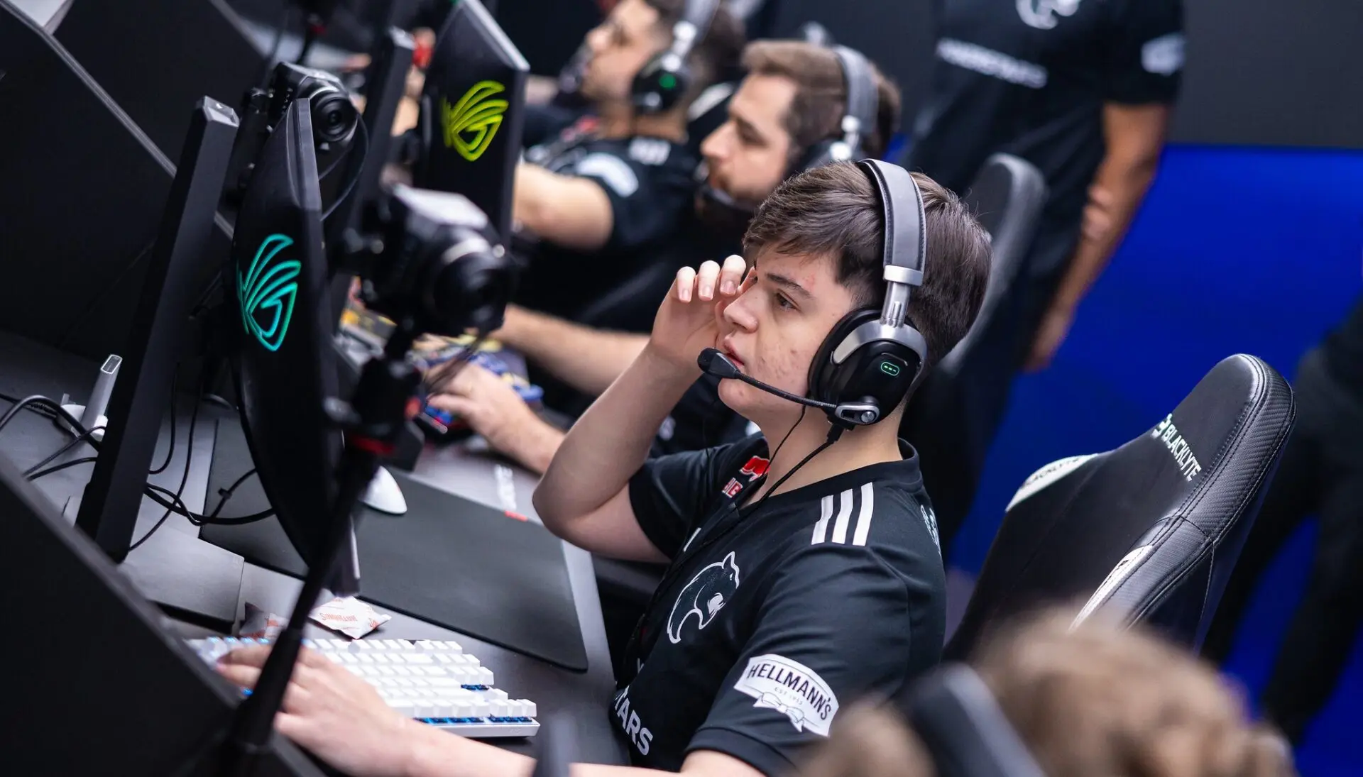 FURIA defeats The MongolZ 2–0 and advances to the Thunderpick World Championship 2025 semifinals