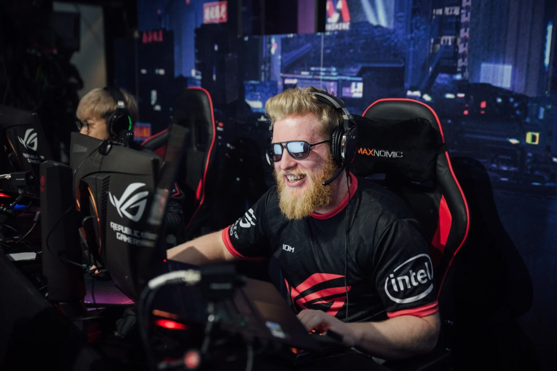 fl0m announces first LAN tournament in Las Vegas