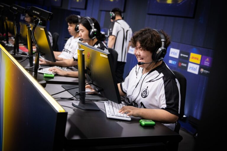 FaZe and The MongolZ continue their ESL Pro League S22 run