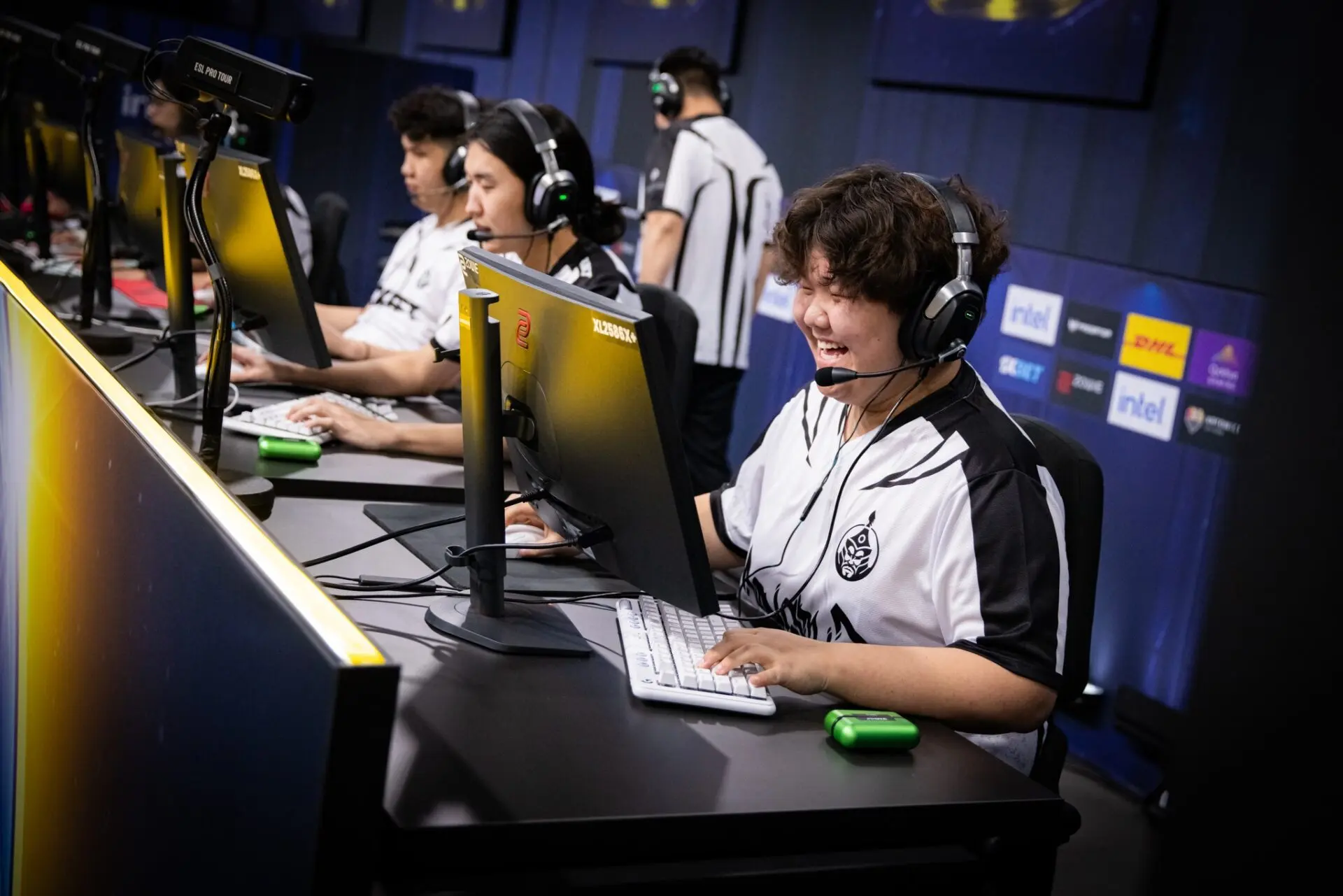 FaZe and The MongolZ continue their ESL Pro League S22 run