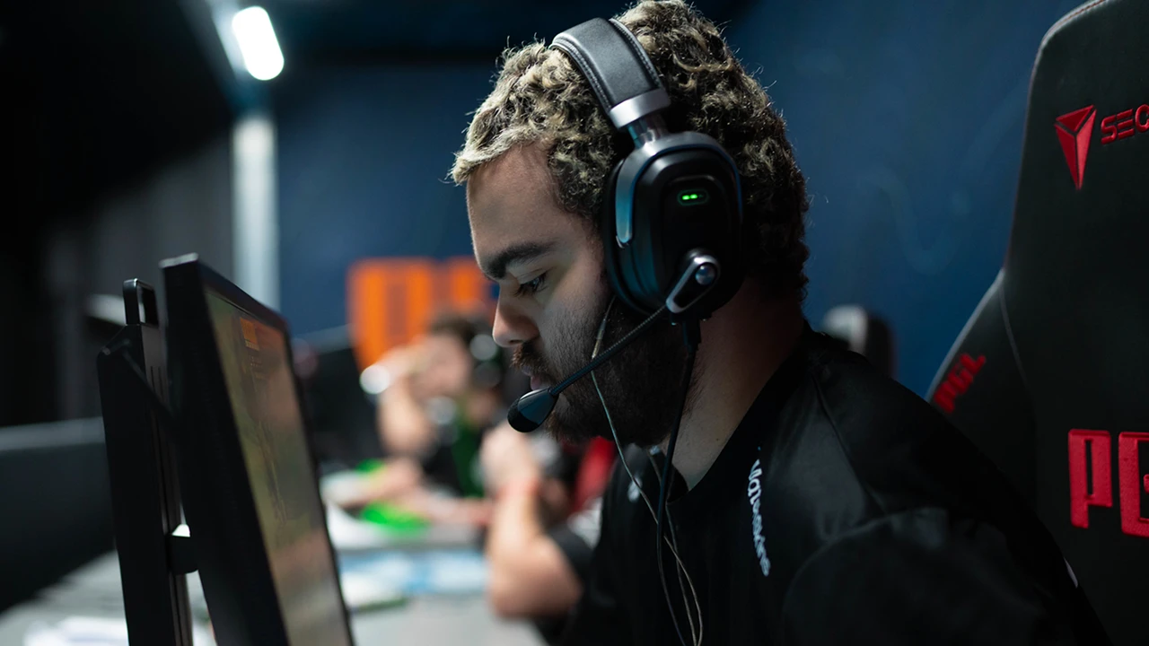 Prediction for Aurora vs Legacy — Grand Final, PGL Masters Bucharest 2025