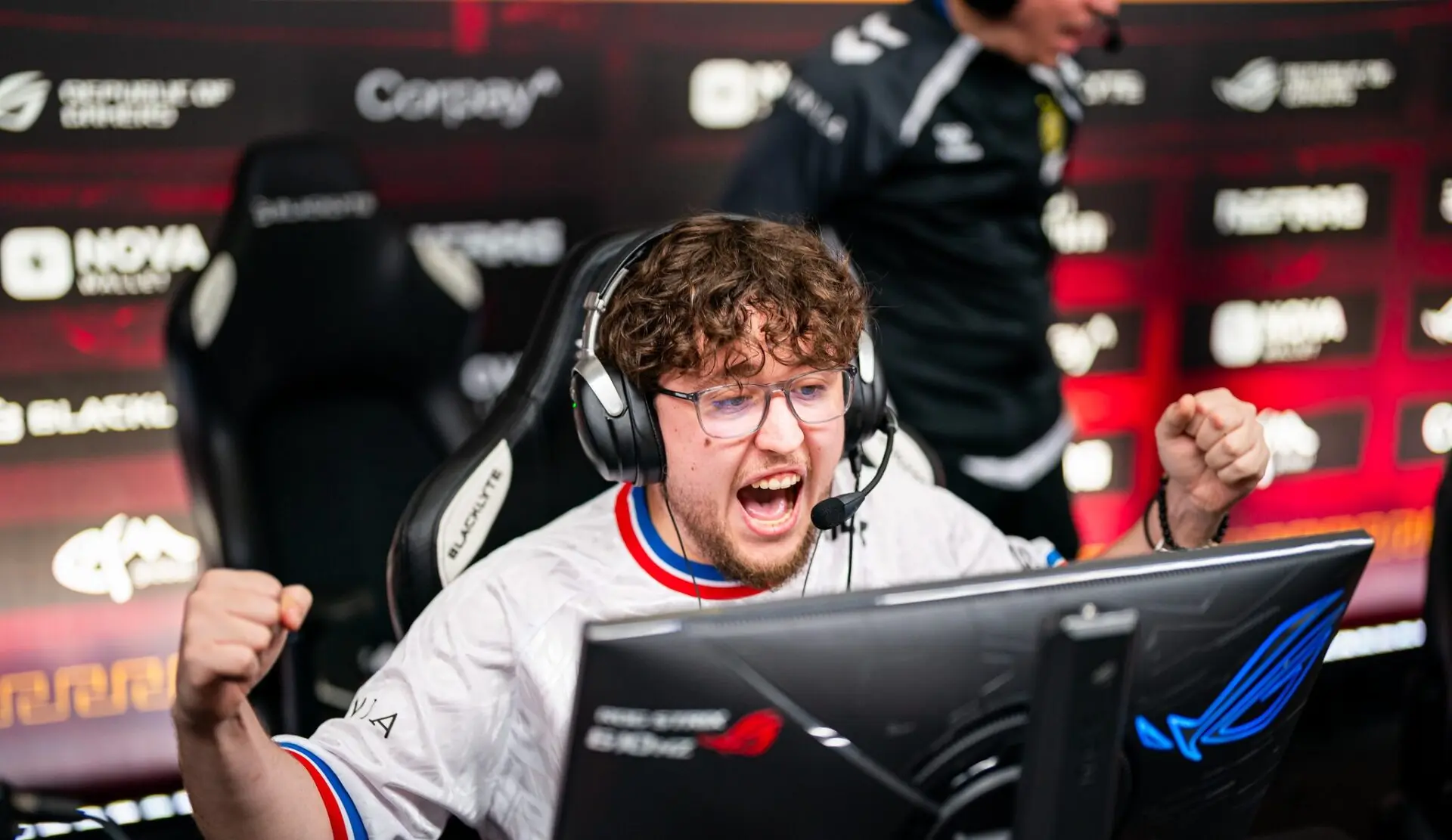 Vitality advance to the BLAST Rivals 2025 Season 2 semifinals after defeating Spirit