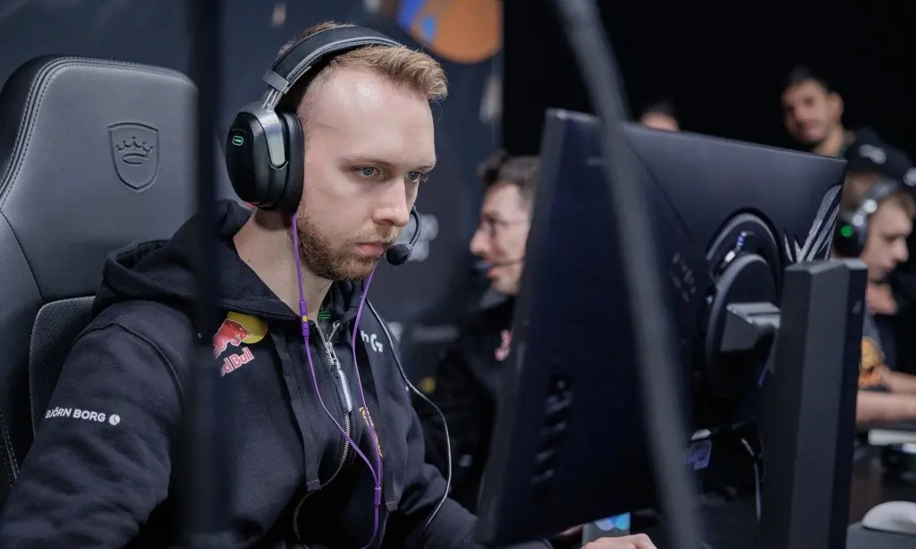 gla1ve: the Astralis legend ends his player career