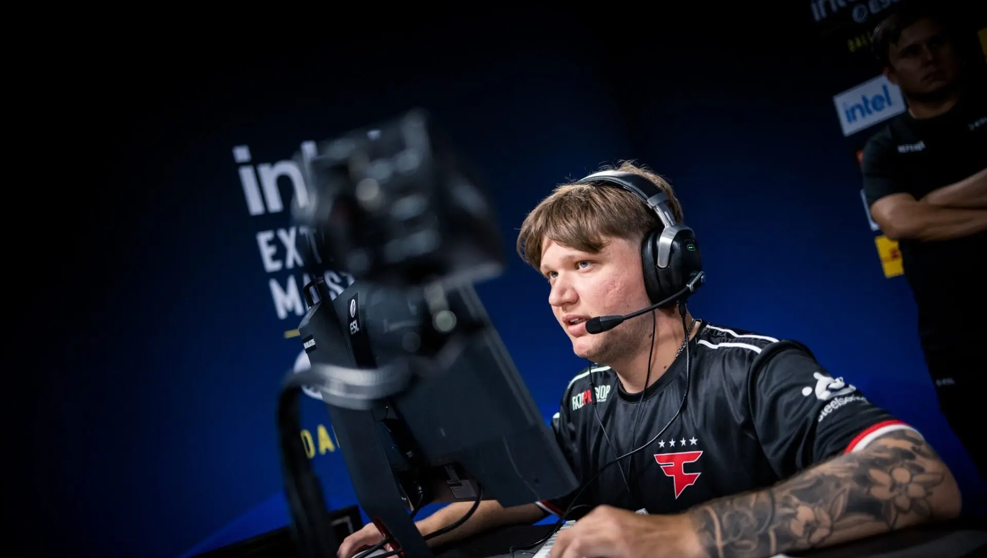 s1mple and electroNic bring BC.Game closer to BLAST invite