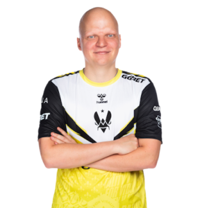 xtqzzz (Coach)