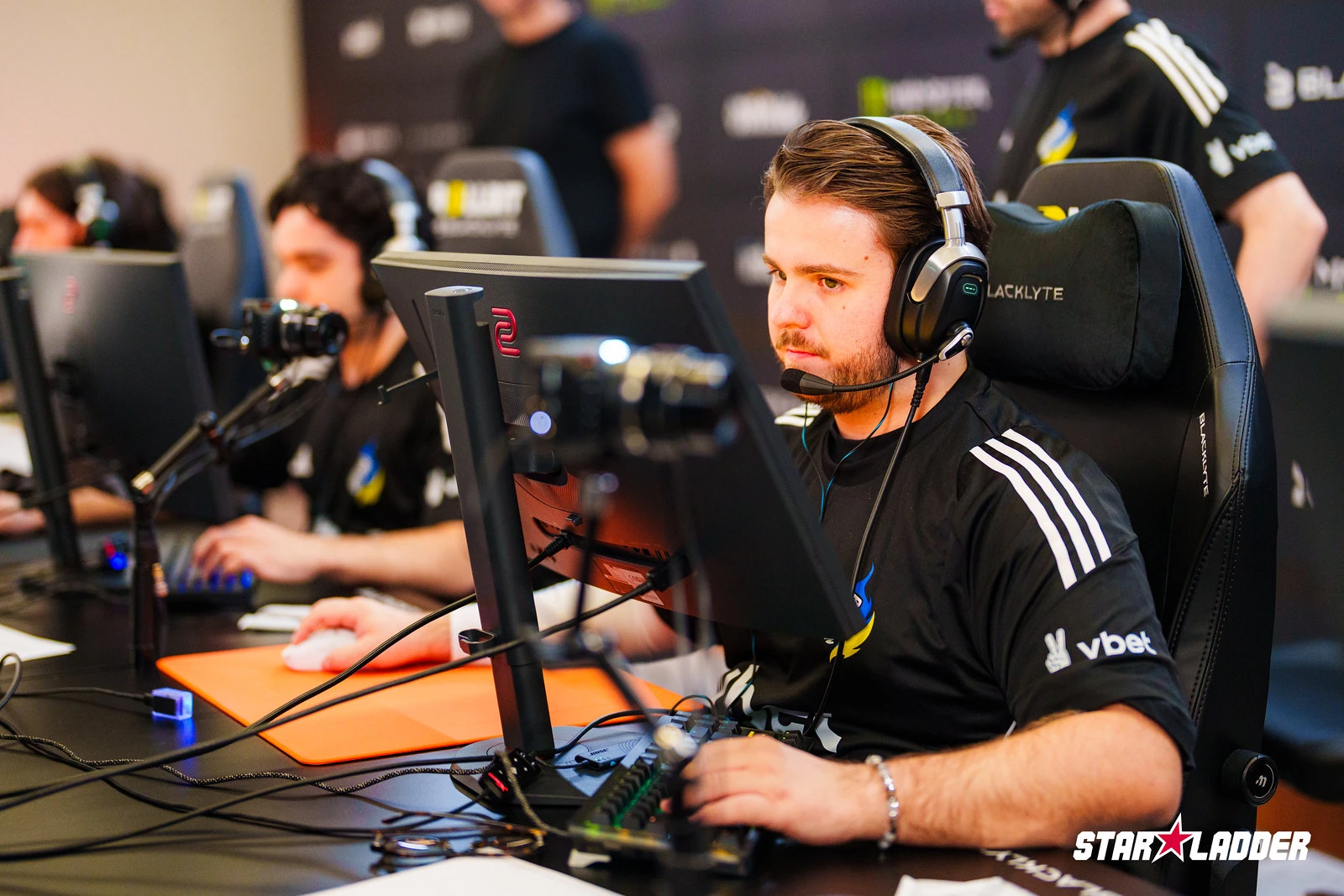 First Eliminations of Stage 3: Liquid and PARIVISION Exit the StarLadder Budapest Major 2025