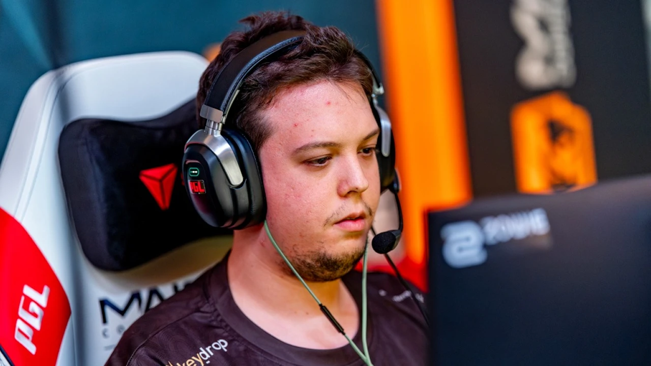 Eternal Fire consider an international roster around Calyx and jottAAA &mdash; rumor sparks a wave of criticism