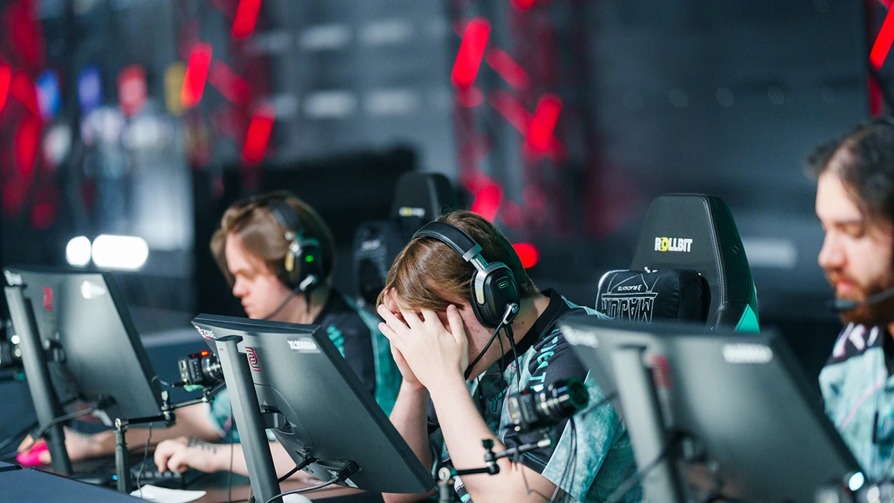 CS2 Winter Rostermania — All 2025–2026 Roster Changes