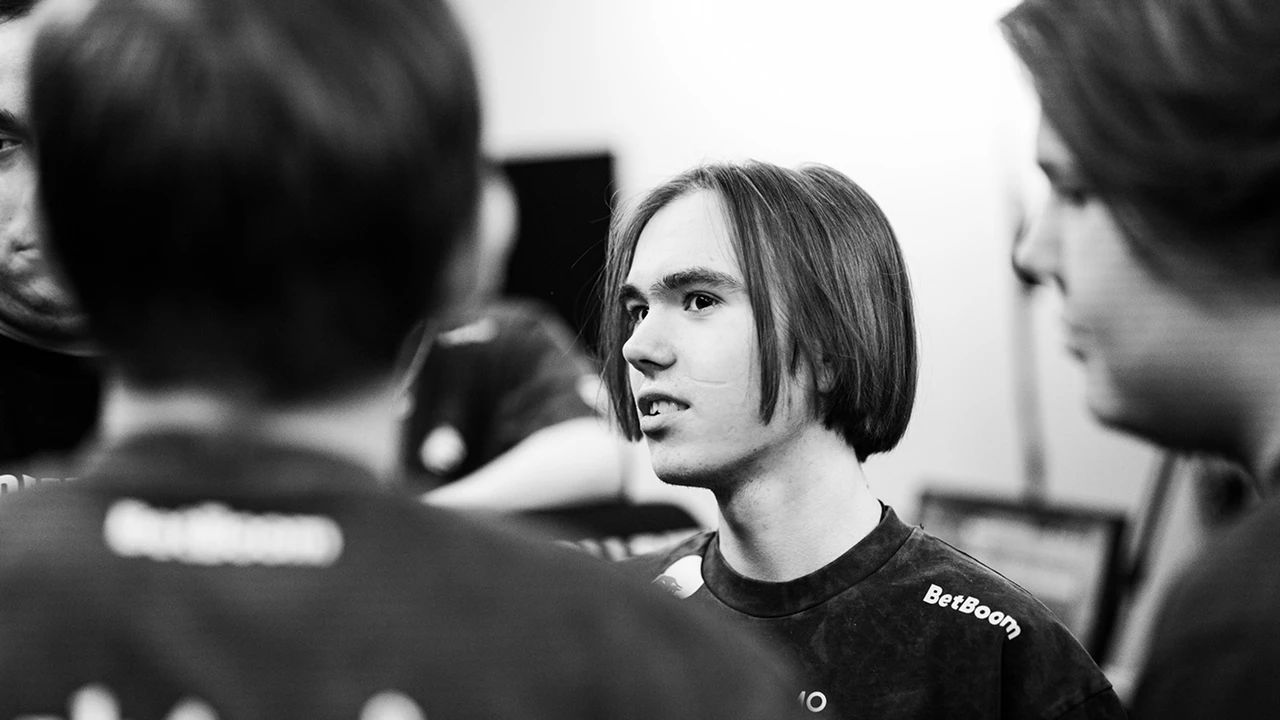 Spirit Triumph and Become the First Team to Reach the Playoffs at the StarLadder Budapest Major 2025