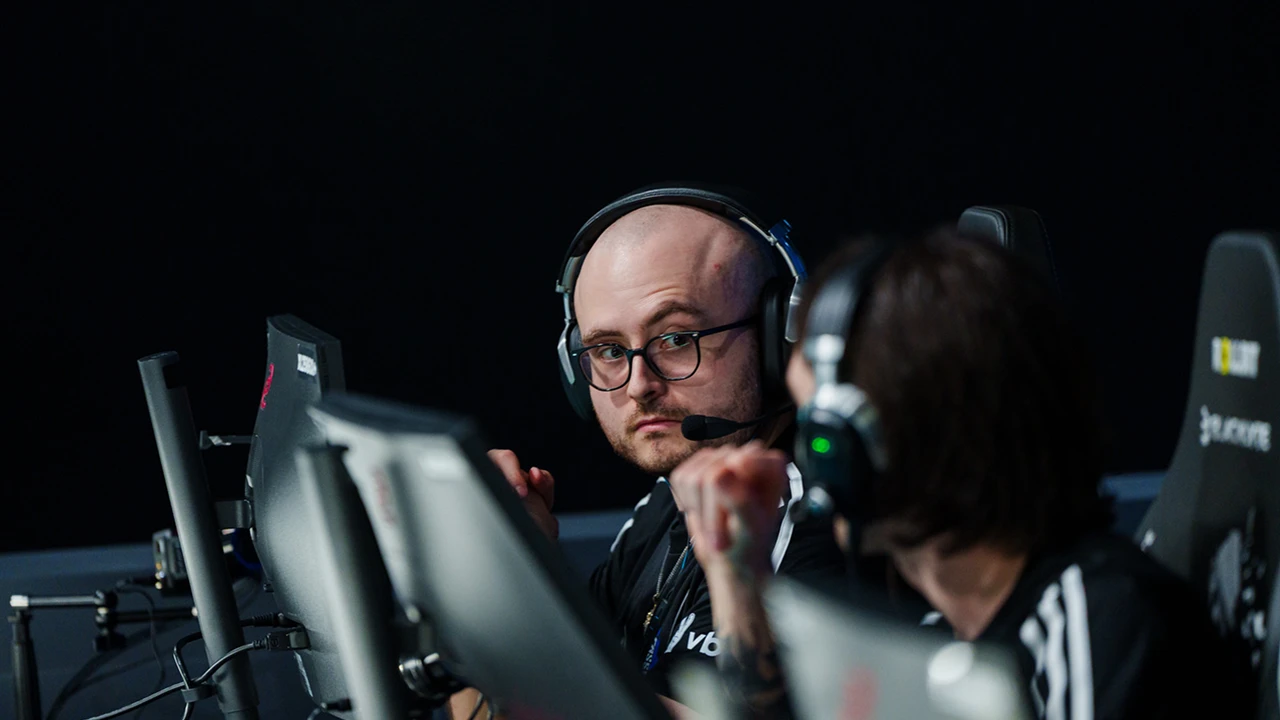 Passion UA break through a full Bo3 and reach Stage 3 of the StarLadder Budapest Major 2025