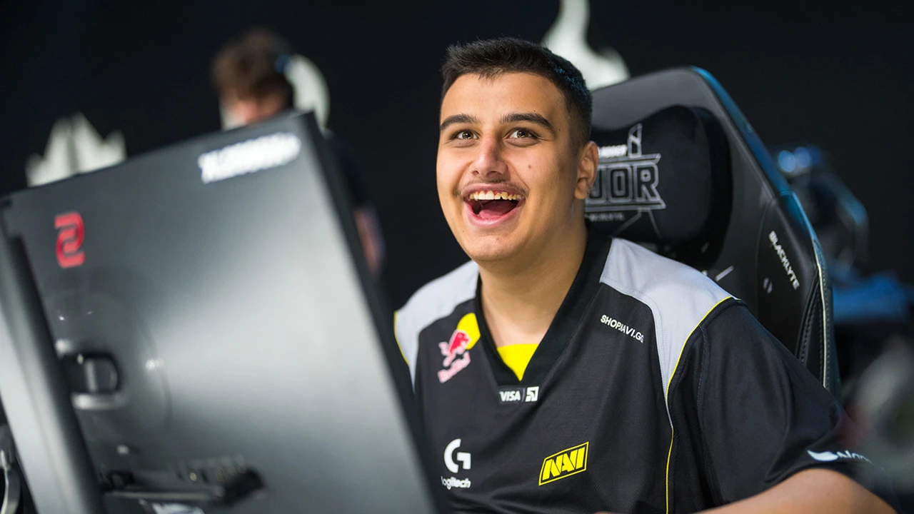 NAVI Power Into the Playoffs — w0nderful Shines Brightest