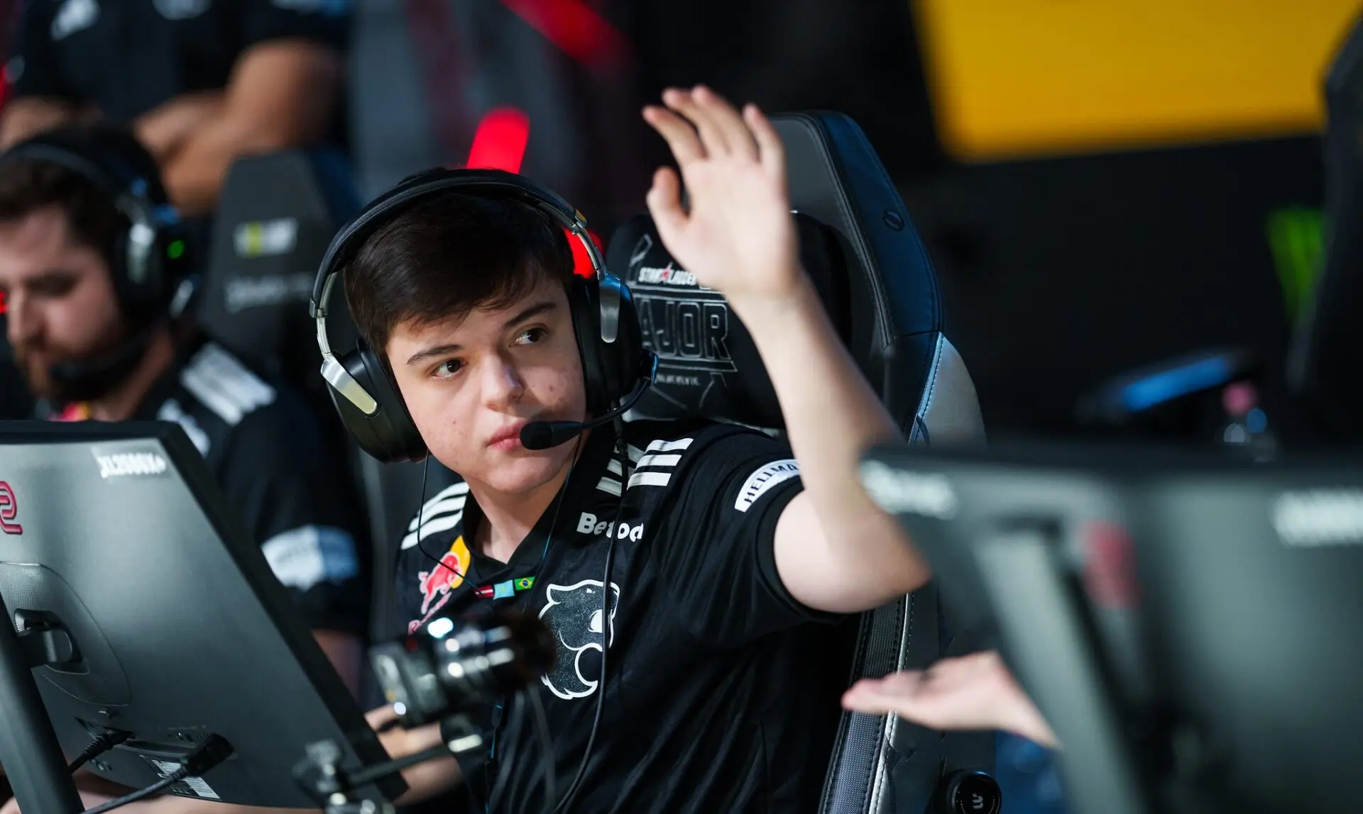 molodoy — sixth-best player of 2025 according to HLTV
