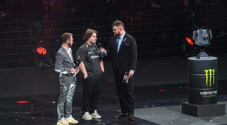 Devilwalk: time in PARIVISION will help zweih regain his courage