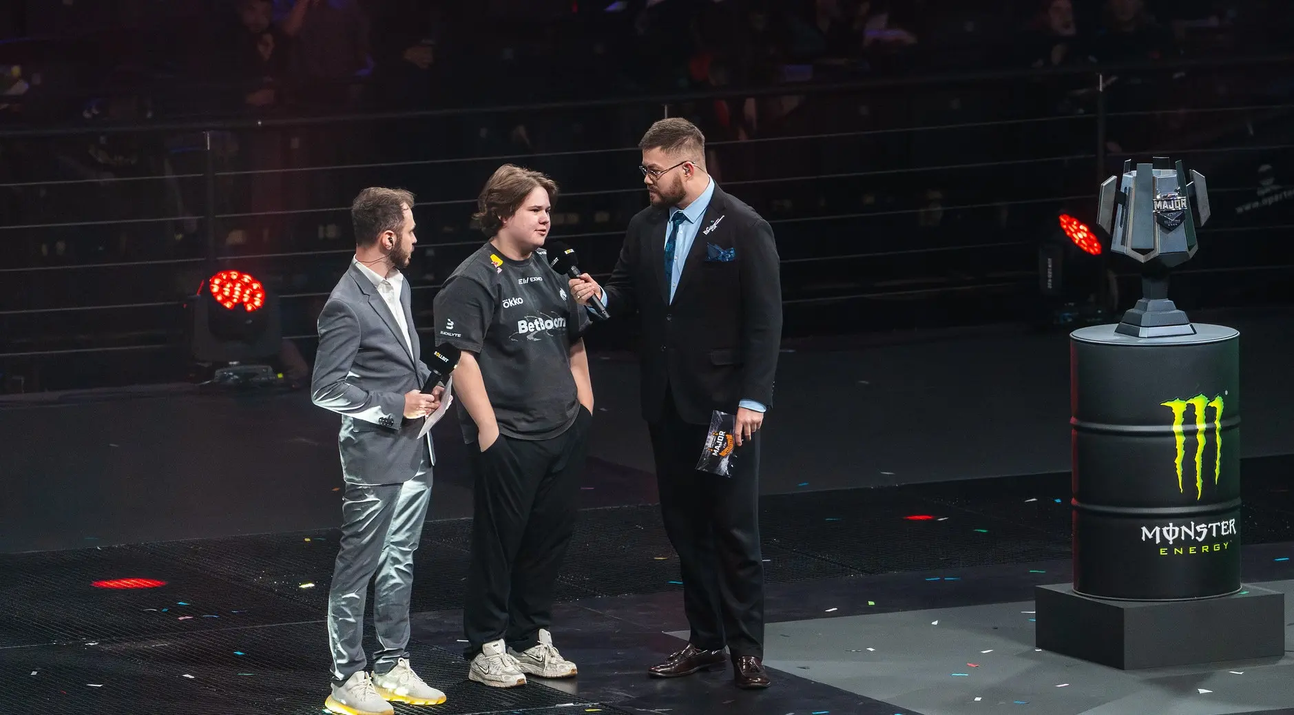 Devilwalk: time in PARIVISION will help zweih regain his courage