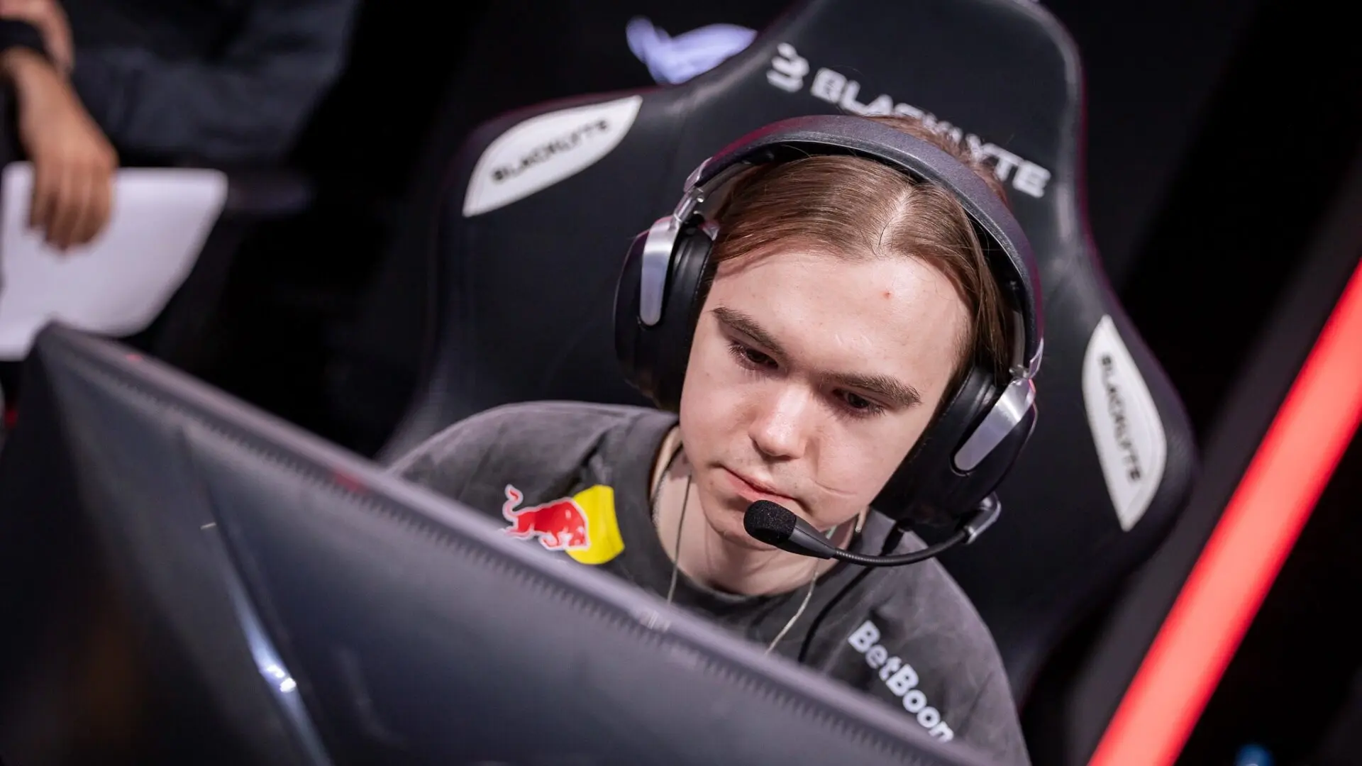 DONK’s behavior sparks heated discussion in CS community