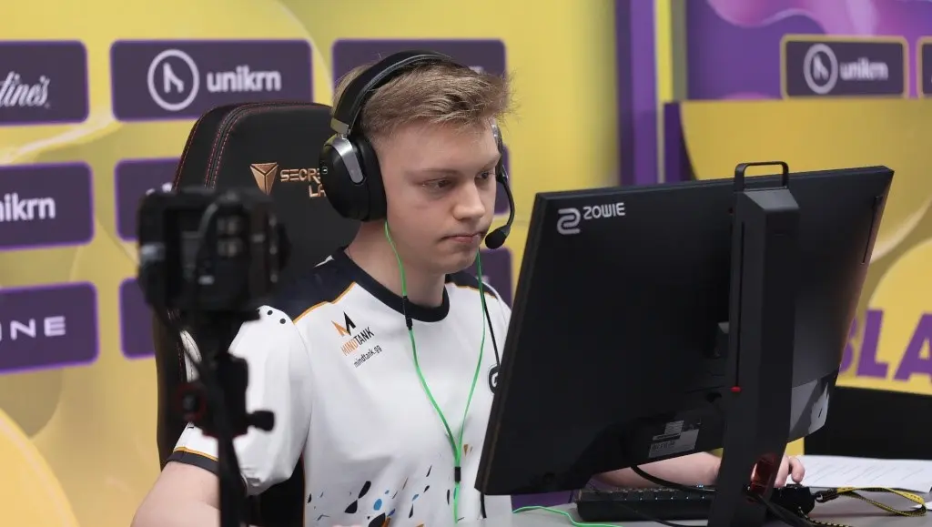 The kONO organization accused of blackmail and non-payment of salary