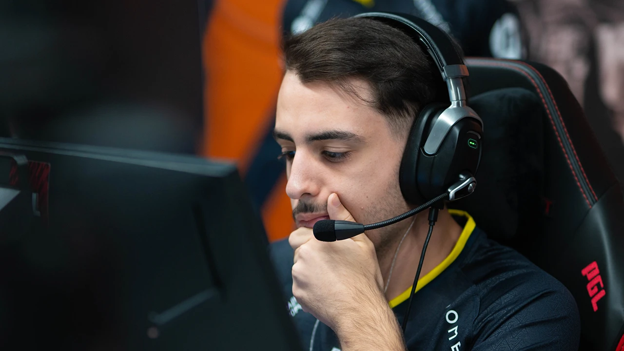 SAW officially announce the sale of their entire roster — the end of a Portuguese era