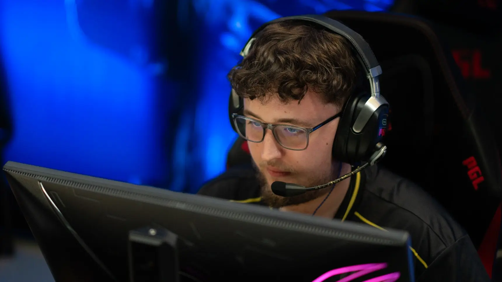 ZywOo Becomes the Face on the Cover of L&rsquo;&Eacute;quipe Magazine