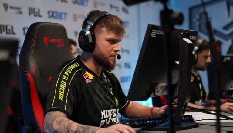 k0nfig revealed salaries at Astralis and Complexity