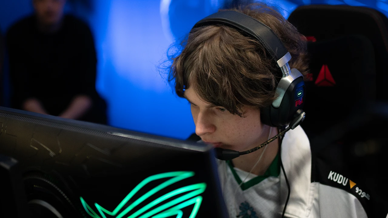 Falcons Take Control, PARIVISION Strike Back in Swiss Round 2