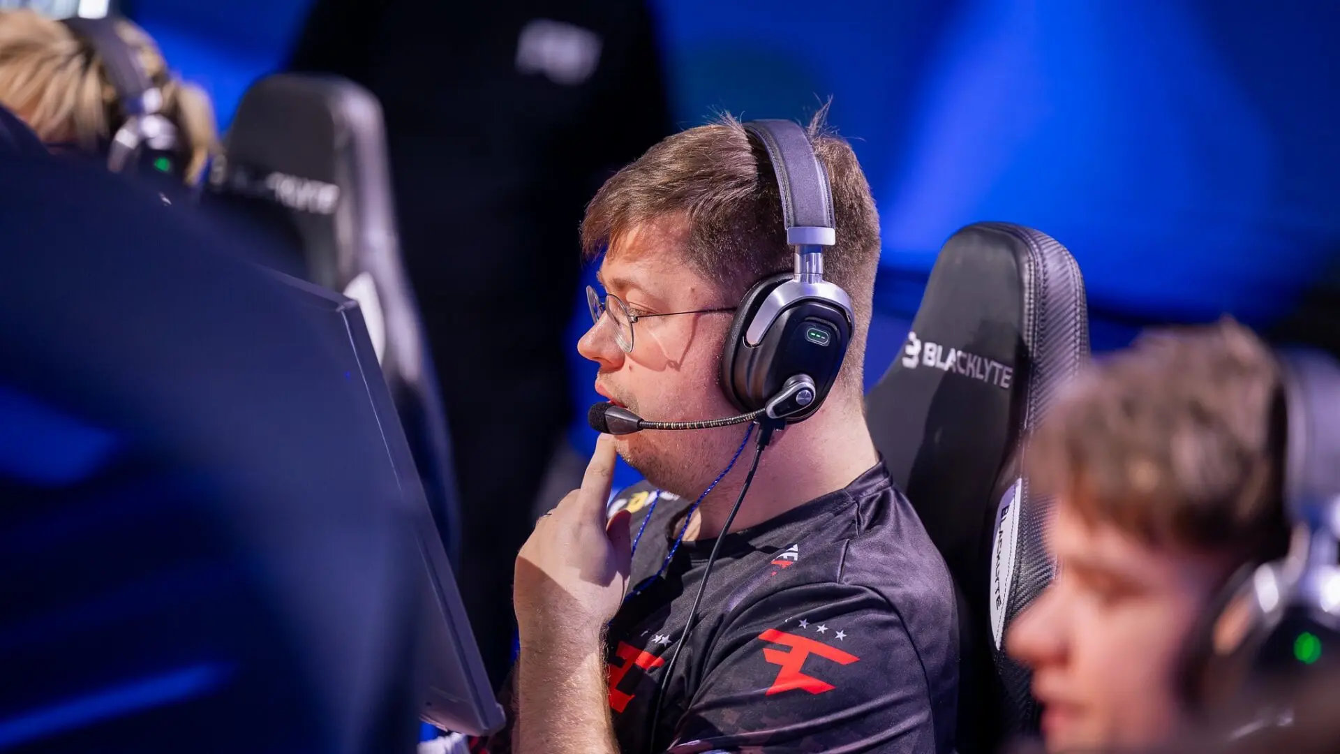 Europe&rsquo;s Major Race Heats Up: BetBoom Surge, FaZe in Danger, HEROIC Under Pressure