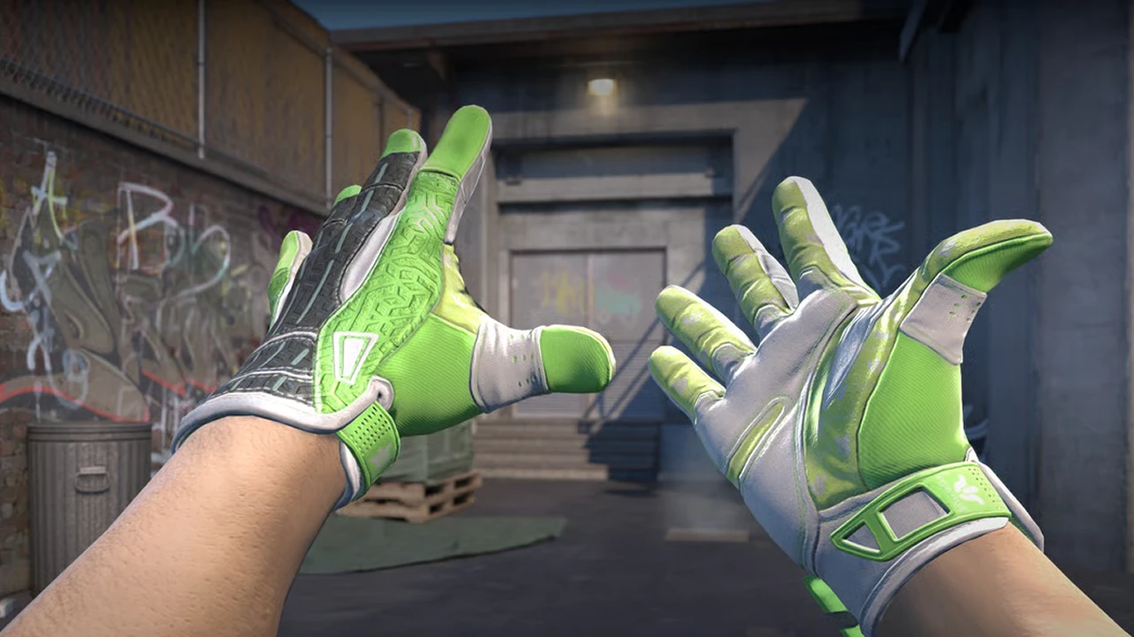 Market drops: Sport Gloves | Hedge Maze prices plunge in 2026