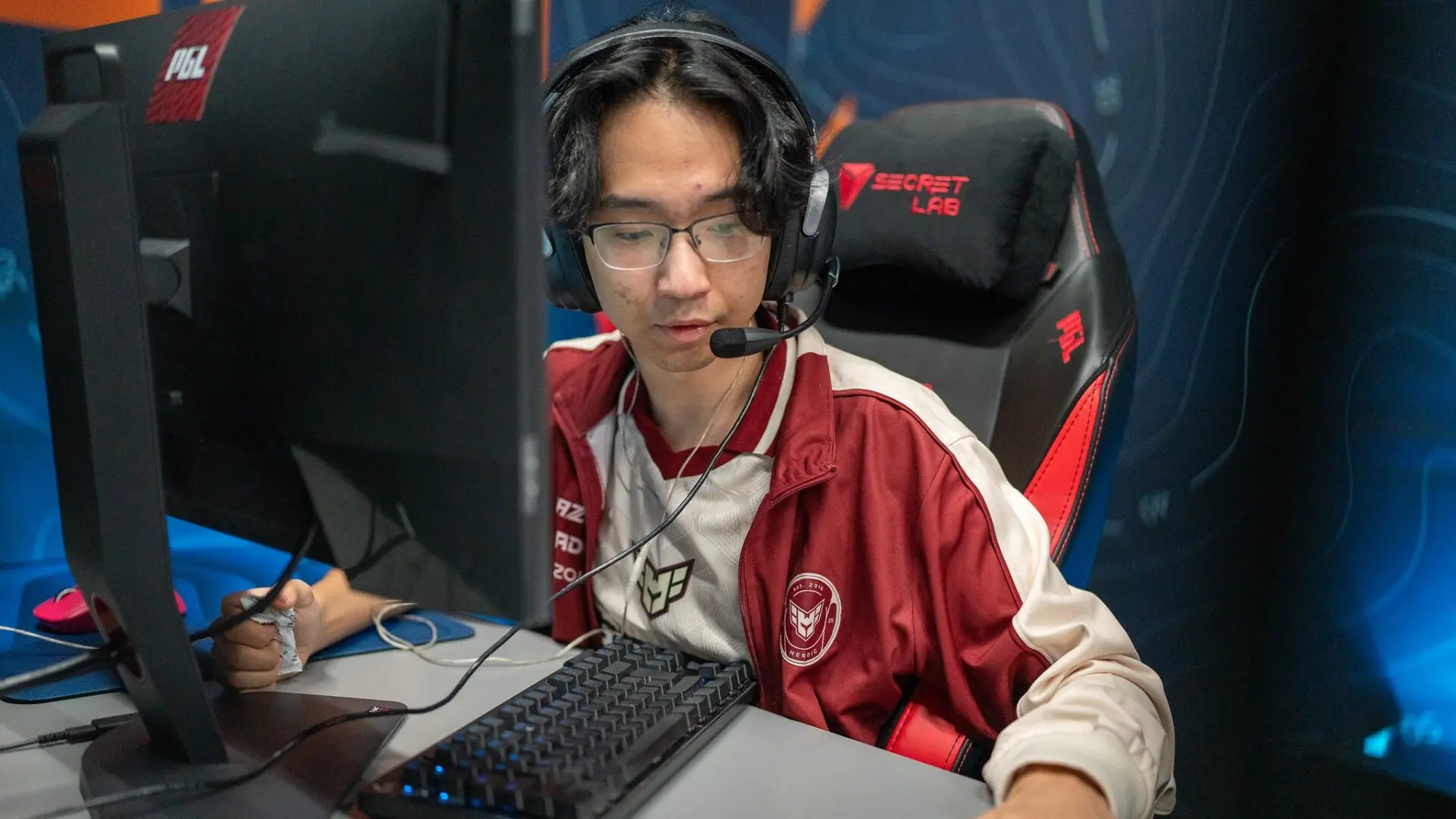 Alkaren ni siquiera jugar&aacute; en Astana: HEROIC viaja con un suplente