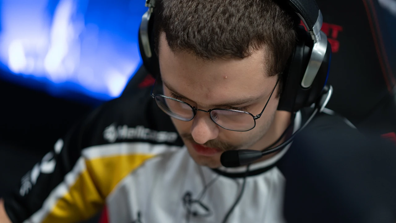 The MongolZ dominate EYEBALLERS, Legacy outlast Inner Circle &mdash; intense round at PGL Bucharest 2026