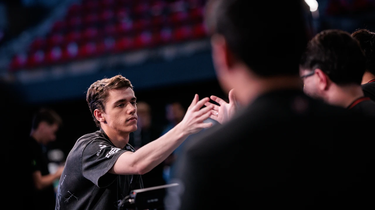 Spirit vs MOUZ: donk Faces MOUZ in Rio Playoff Battle