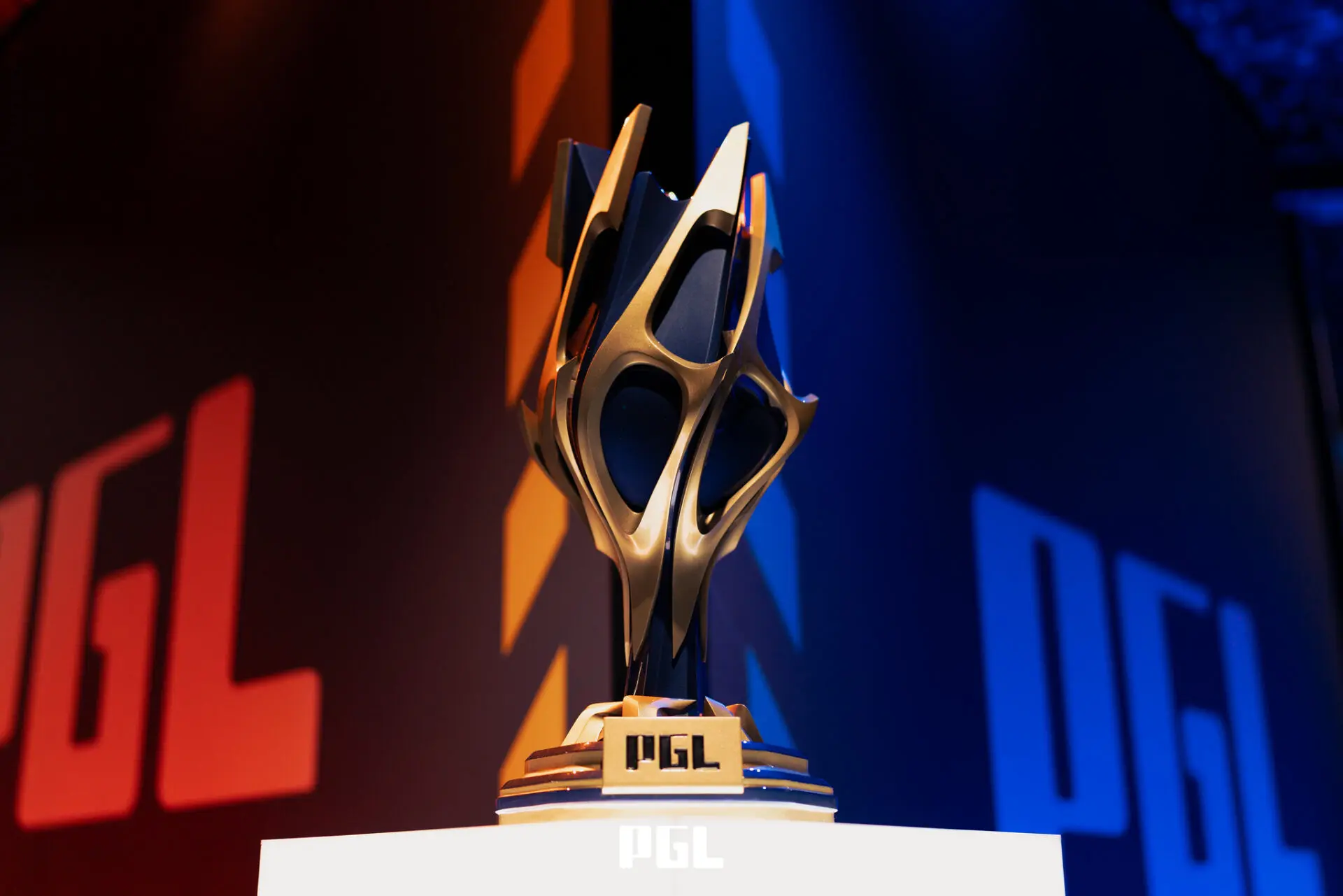 PGL B&uuml;kreş 2026: Turnuvanın En B&uuml;y&uuml;k S&uuml;rprizleri ve Başarısızlıkları