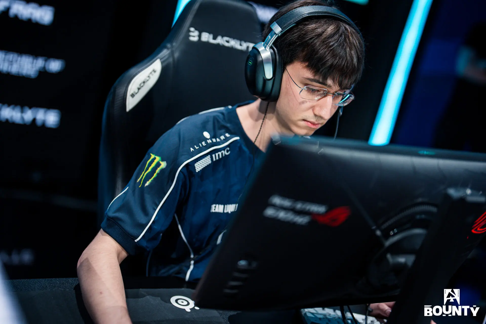 VRS After BLAST Bounty: MOUZ Rise to Top 3, Liquid Enter Major Range