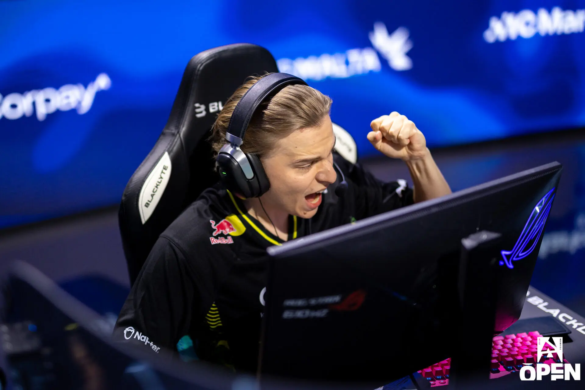 NAVI Eliminate paiN After Huge Mirage Comeback at BLAST Open Porto 2026