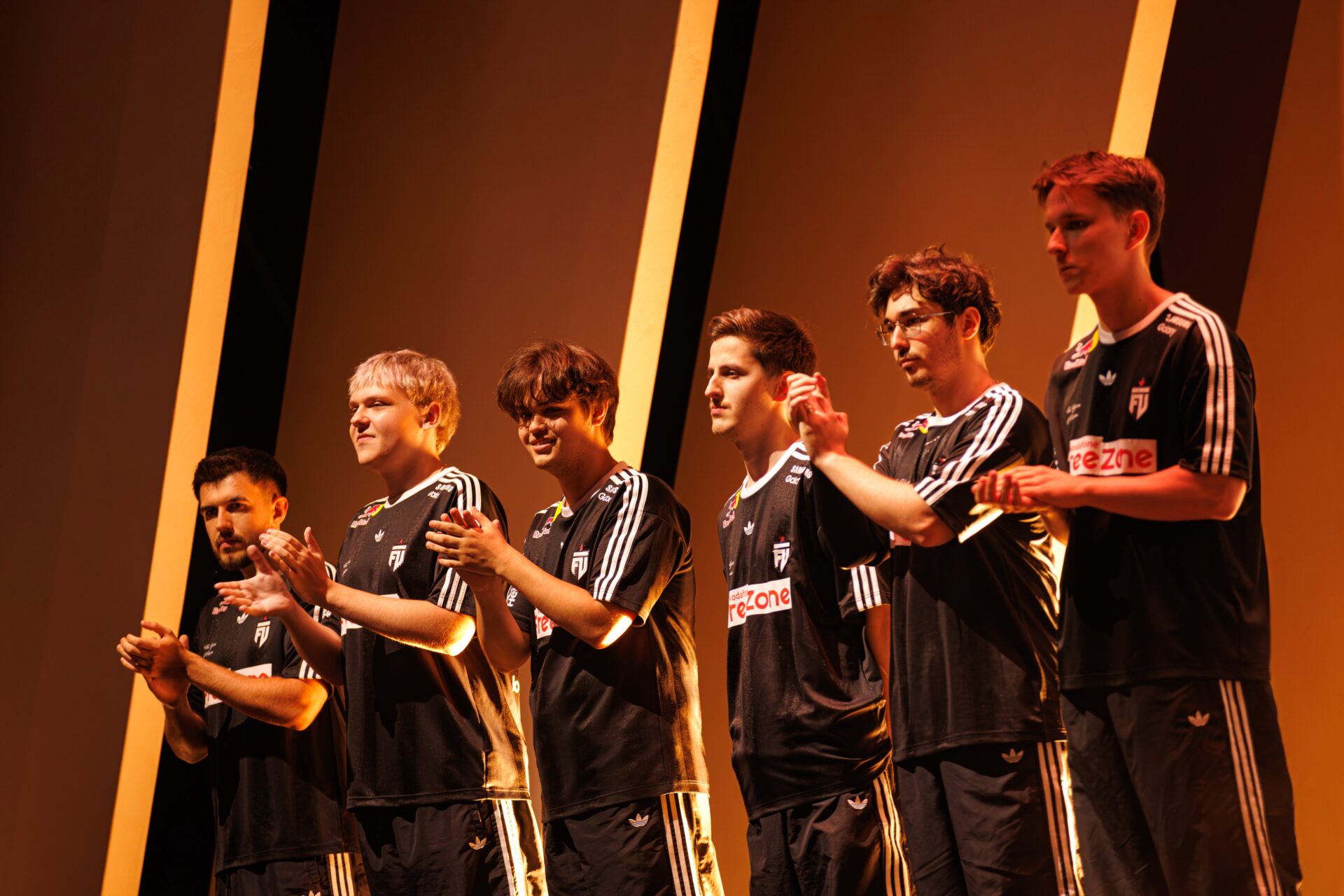 FUT Renews dem0n, coolio, and dziugss Contracts