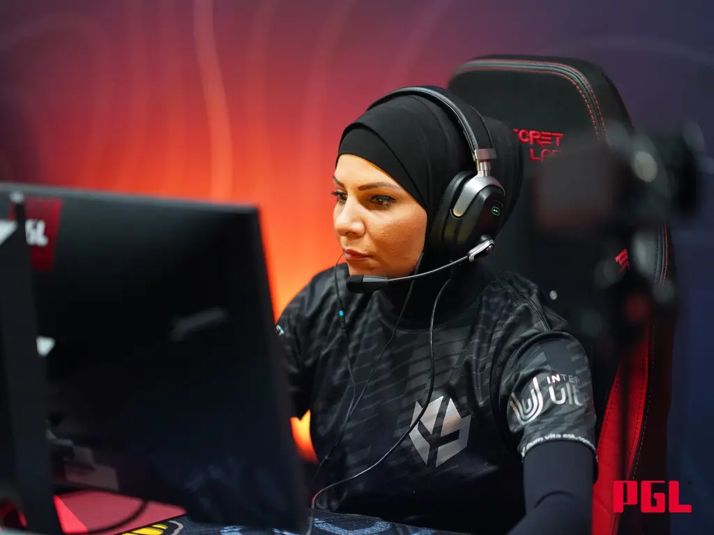 zAAz: &ldquo;Valve should be ashamed&rdquo;