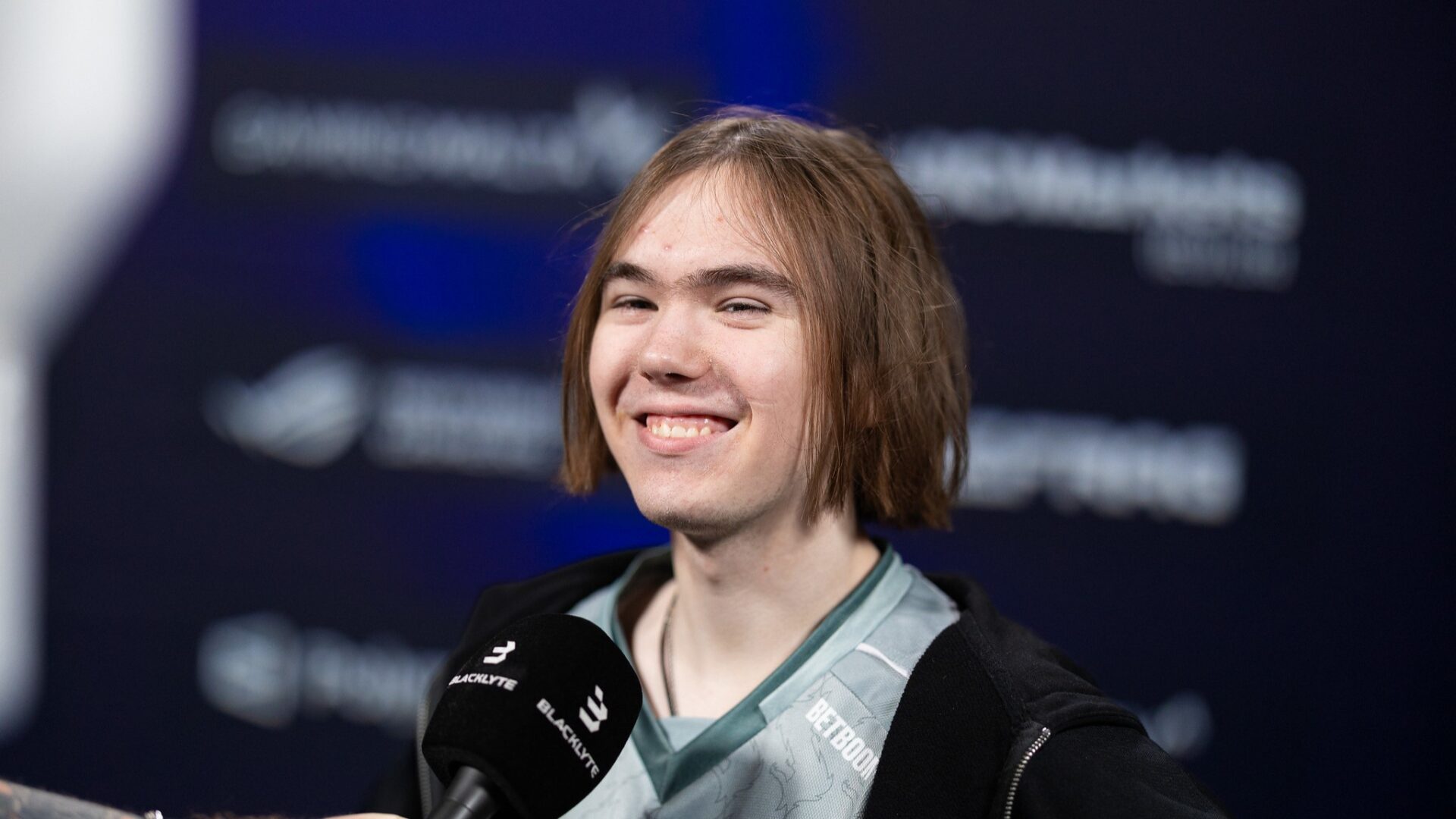 donk surpassed NiKo in MVPs at big tournaments