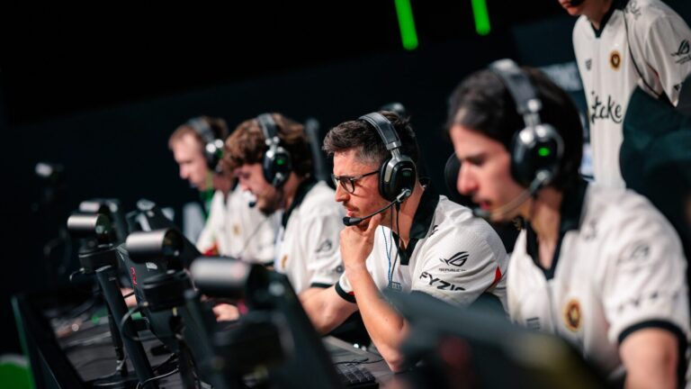 Vitality lead in CT round wins after the bomb is planted