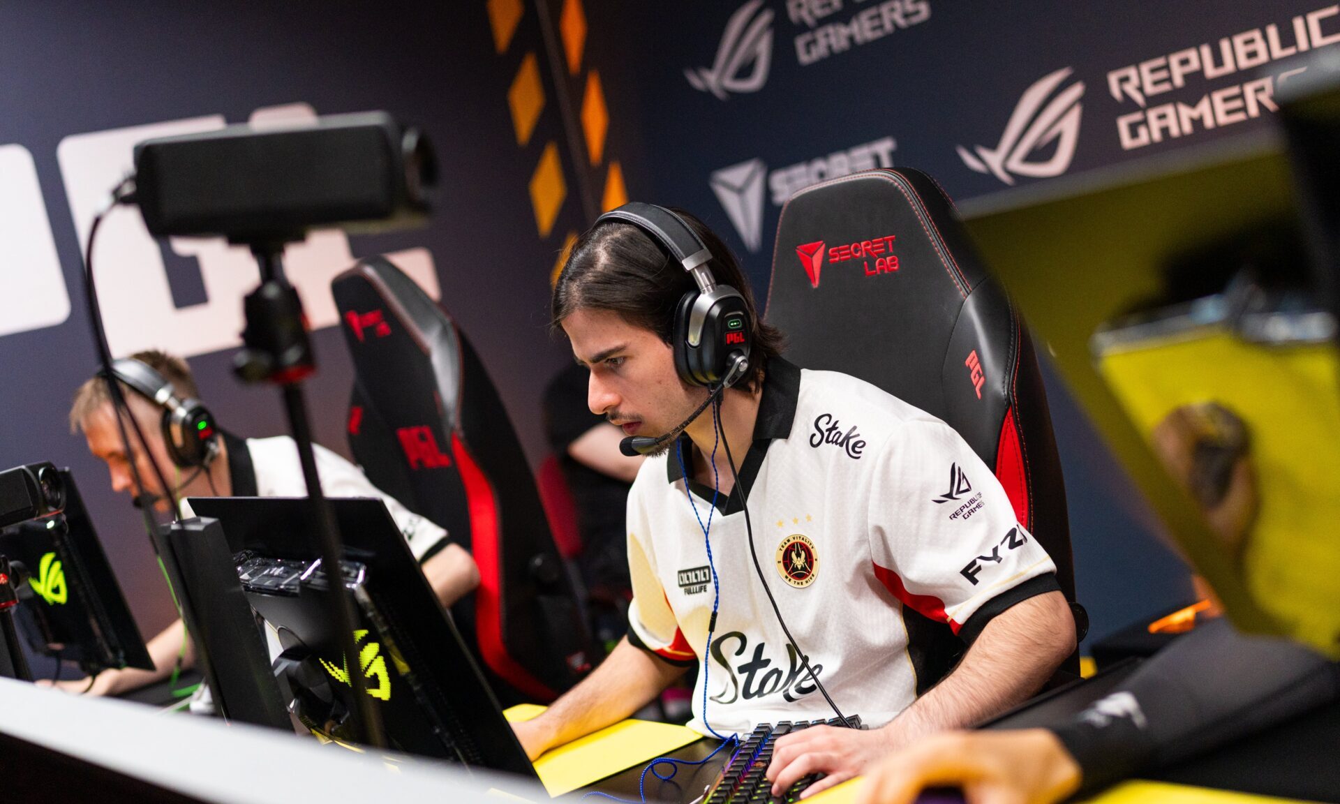 BetBoom Team and Vitality Win 2-0 at PGL Masters Bucharest
