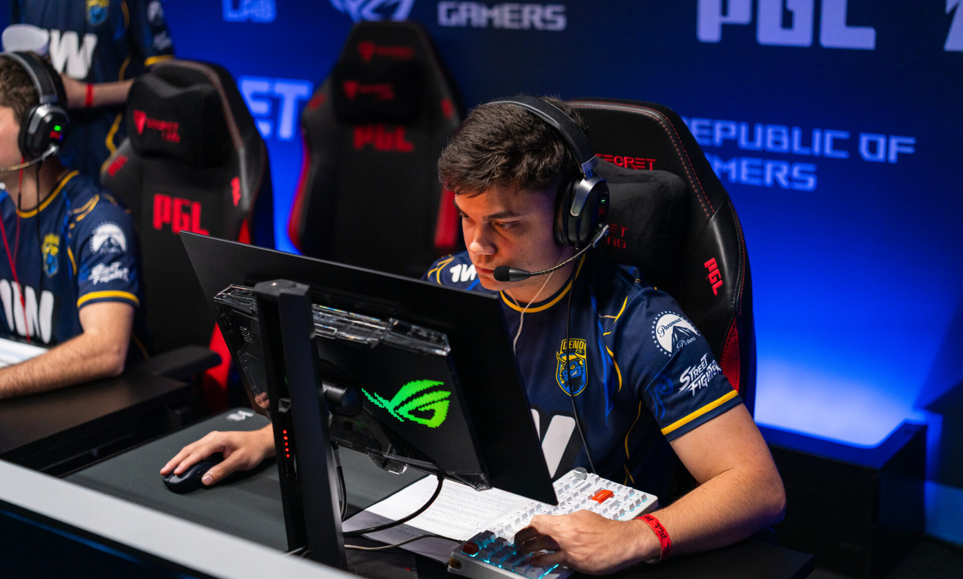 DENDELE Eliminate G2 at PGL Masters Bucharest 2026